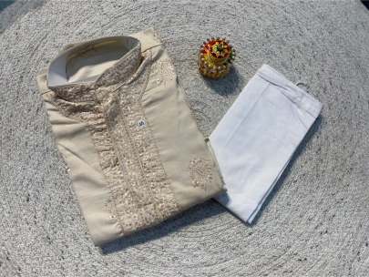 KEEPING OUR INDIAN TRADITION ALIVE Mens Kurta With Payjama