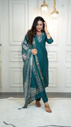 Designer Kurti Pent Dupatta Set Cotton kurti seat 