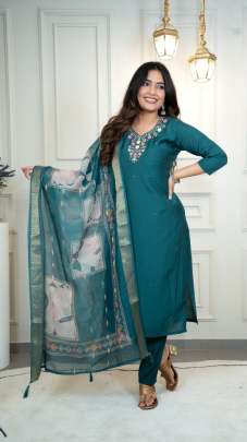Designer Kurti Pent Dupatta Set Cotton kurti seat 