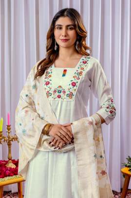 Multi Embroidery Thread,With Hand Work Cotton kurti seat 