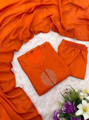 Premium Designers kurta Pent Set Premium Designers kurta Pent Set