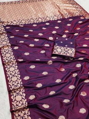 SOFT & GLOSSY SILK SAREE Silk saree